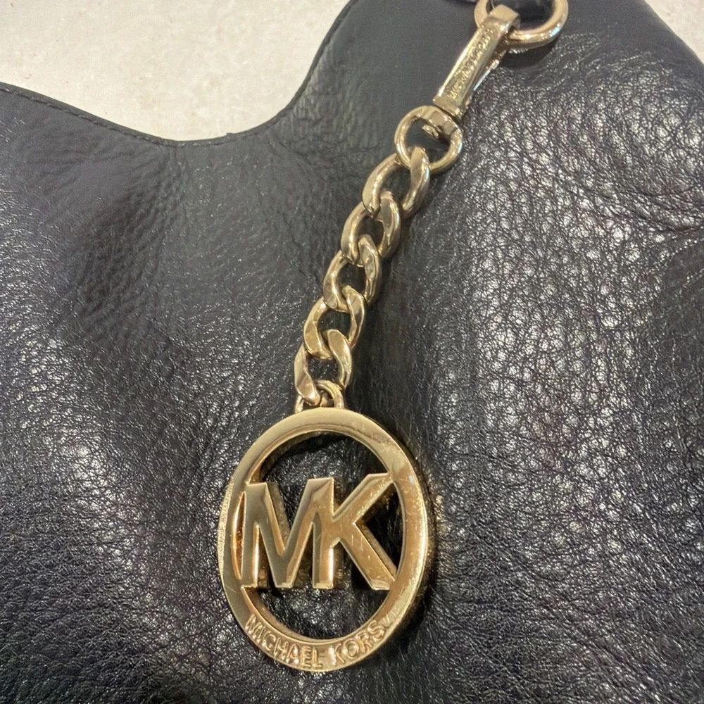Michael Kors Black Jet Set Leather Multi Pocket Tote With Matching‎ Wallet
